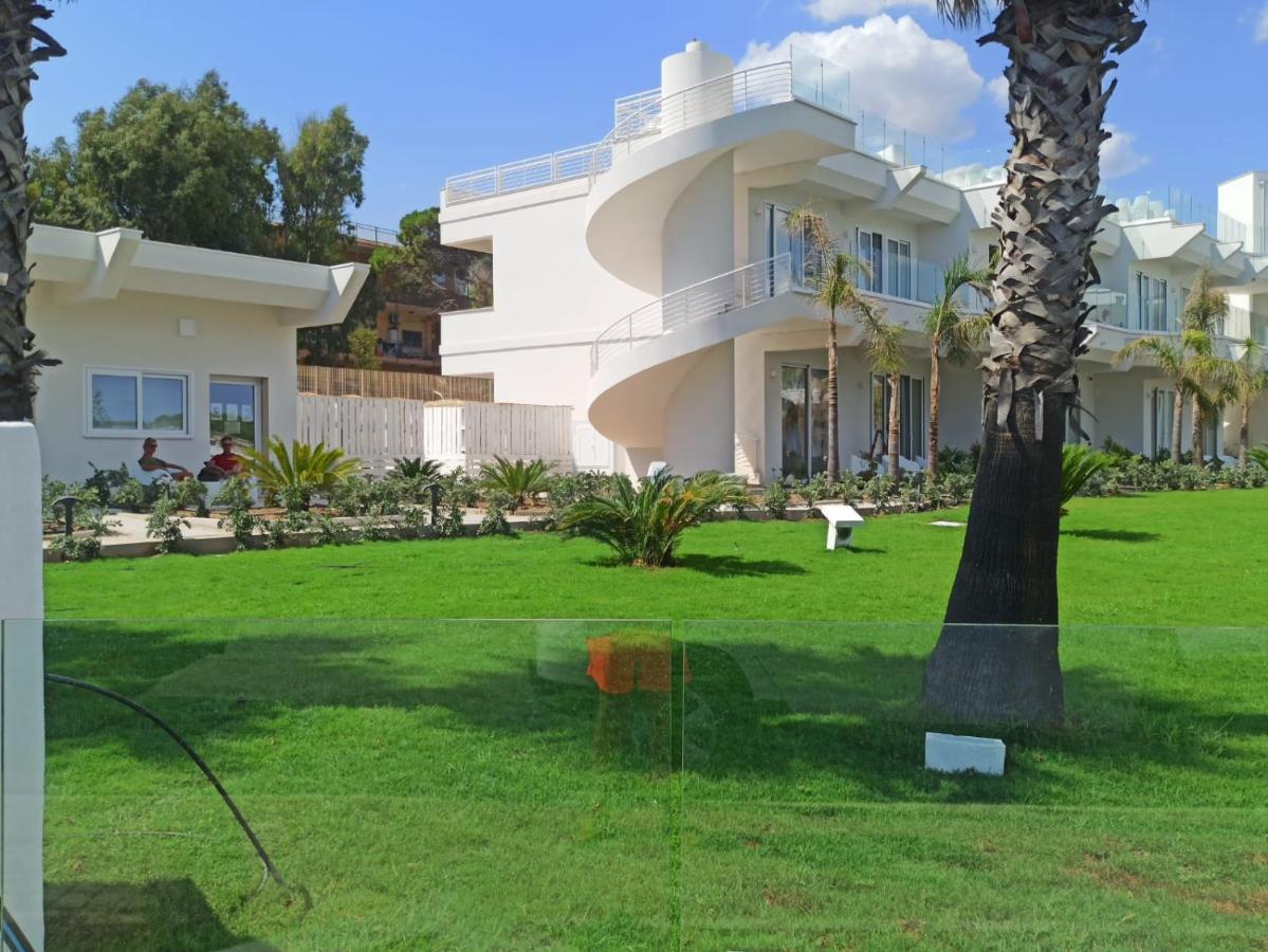 Jonium Hotel Residence Pulsano Exterior foto