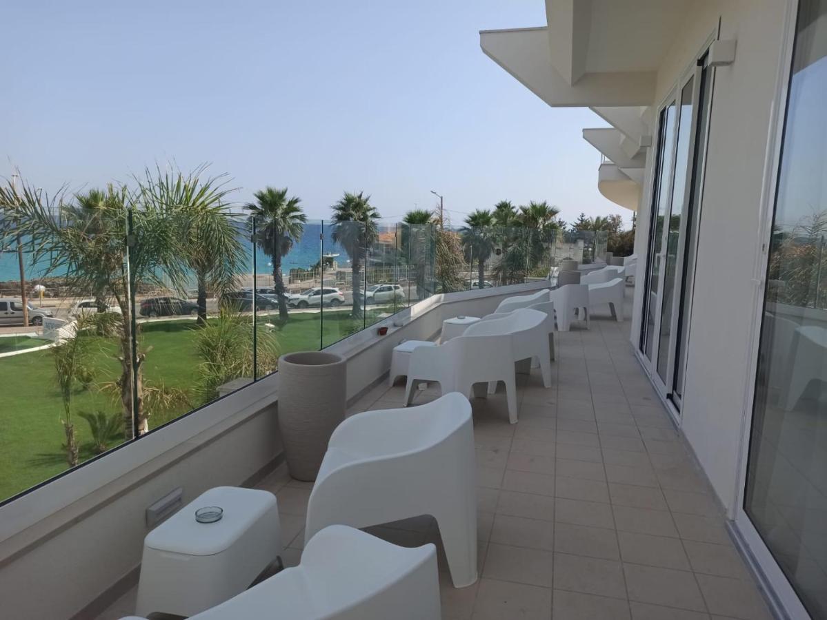 Jonium Hotel Residence Pulsano Exterior foto